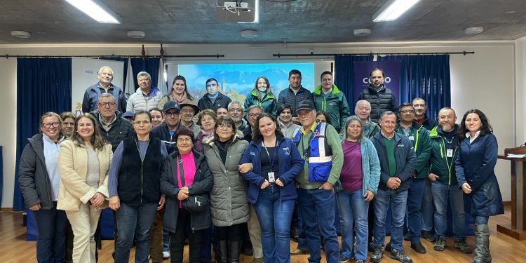 Apicultores del Maule fortalecen sus conocimientos sobre normativa y comercialización de mieles