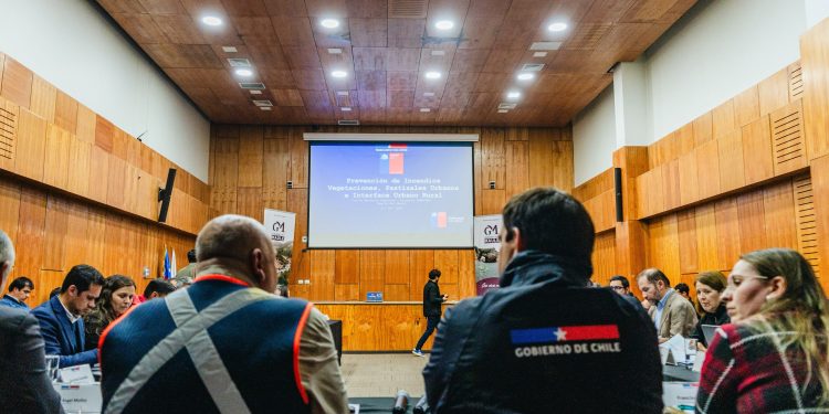 Delegado Prieto entrega a municipios Planes Comunales de Prevención y Mitigación de Incendios Forestales