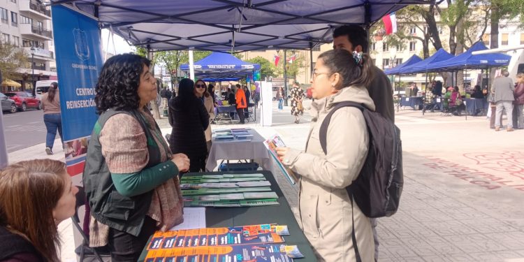 En la Plaza de Armas de Talca se realizó plaza de justicia organizada por Seremi de Justicia