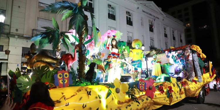 Fiesta de la Primavera realizó gran Gala y se prepara para su cierre con desfile de carros alegóricos y comparsas 