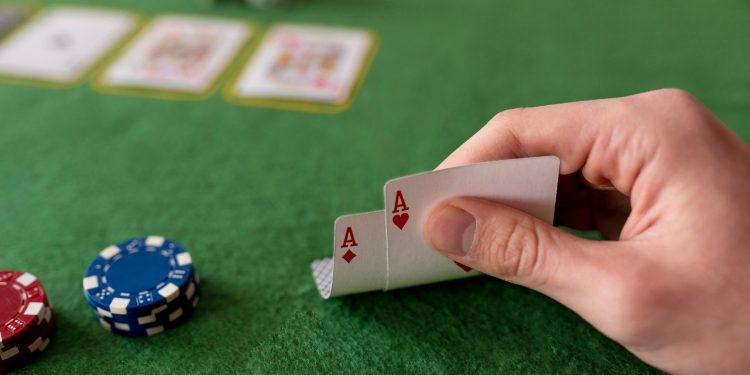 Por qué el póker es un deporte de la mente y qué habilidades entrena