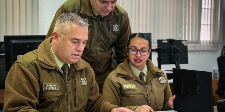 Carabineros abre 100 cupos para Asistentes de Oficina y Cabos 2DO. de Secretaría: postulaciones son gratuitas