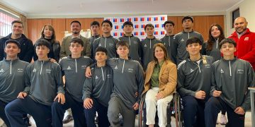 Deportistas de Talca y Curicó recibieron indumentaria oficial para representar al Maule en Nacional Escolar Juvenil