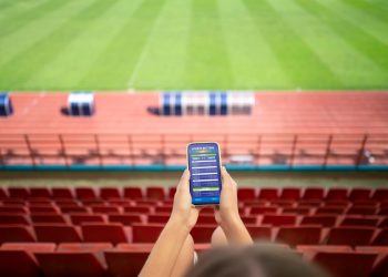 Del Estadio al Bolsillo: Cómo las Apps Están Cambiando la Forma de Seguir y Apostar en Deportes
