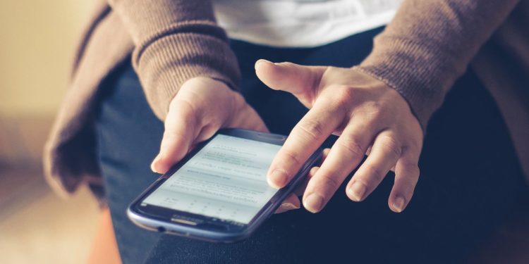 ¿Cómo eliminar una app maliciosa del celular? Guía paso a paso
