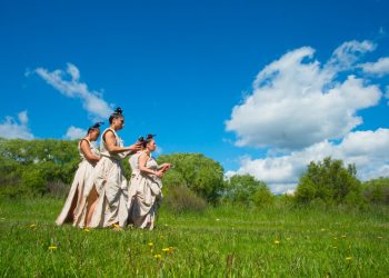 Creación escénica inspirada en la celebración de la Cruz de Mayo se presentará en el balneario Río Claro de Talca