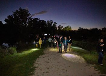 Jardín Botánico UTalca celebró 20 años con masiva visita nocturna