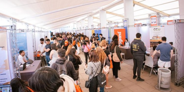Miles de oportunidades de empleo en todo Chile: así será la Feria Laboral INACAP-CPC 2026