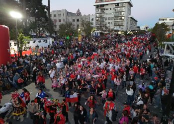 Municipalidad de Talca prepara gran cierre de la Fiesta de la Primavera 2026 con desfile de carros alegóricos y show de Luis Jara