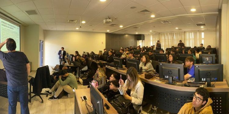 Estudiantes UCM logran segundo lugar nacional con innovadora solución para enfrentar emergencias