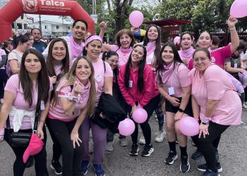 Hospital de Talca refuerza llamado a prevenir cáncer de mama: 4 a 5 mujeres mueren por día