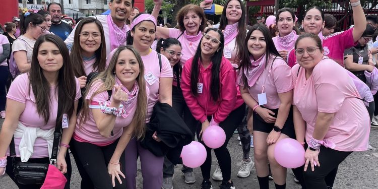 Hospital de Talca refuerza llamado a prevenir cáncer de mama: 4 a 5 mujeres mueren por día