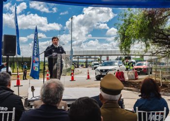 Seguridad vial en Molina: Autoridades inauguran paso peatonal en la Ruta 5 Sur