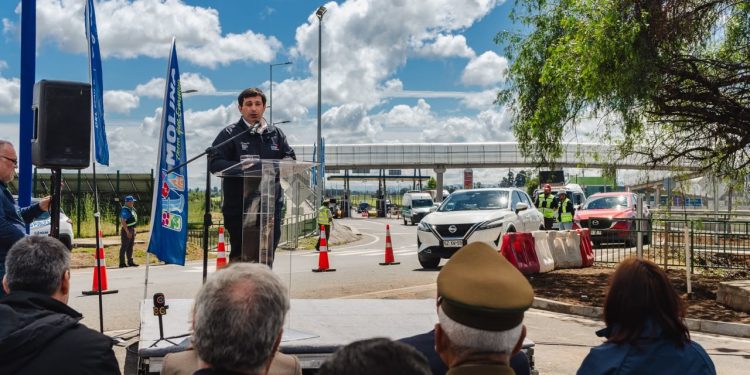 Seguridad vial en Molina: Autoridades inauguran paso peatonal en la Ruta 5 Sur
