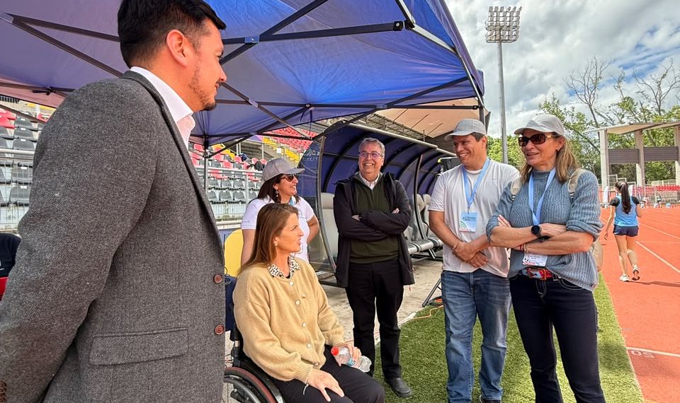 Vicepresidenta de World Athletics visita Talca en el marco de las III Olimpiadas Docere 2026