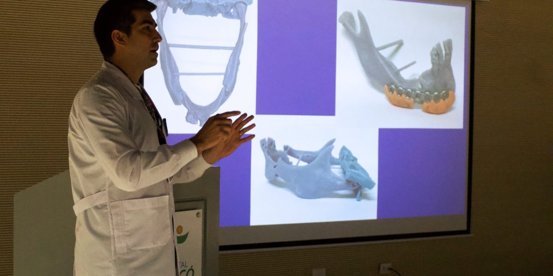 Hospital de Curicó destaca a nivel nacional con pionera tecnología de impresión 3D para cirugías maxilofaciales