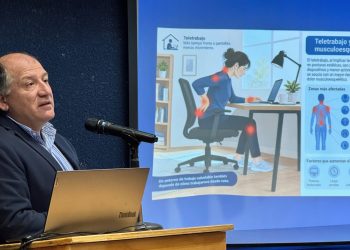 Teletrabajo prolongado aumenta el riesgo de dolores musculares y articulares