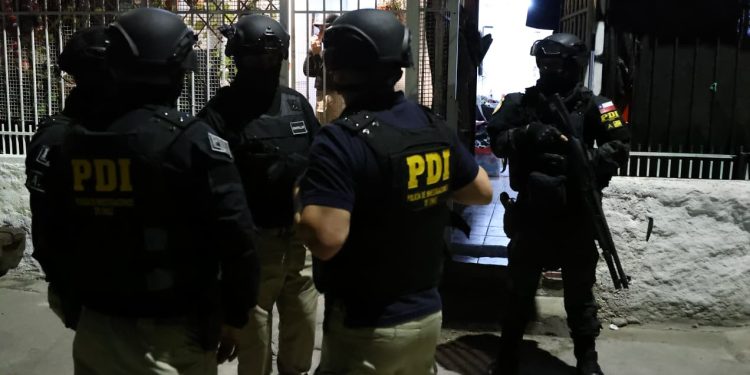 Cae banda de ladrones de entre 11 y 17 años que cometieron turbazos en 7 regiones