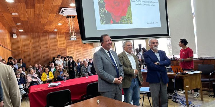 Jorge Navarrete presenta libro que retrata el movimiento estudiantil de Talca en 1983